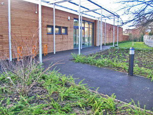 Low Carbon Building heated by IHT